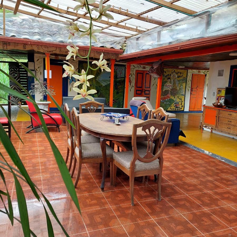 Hostal La Pijaraña Salento Exterior foto